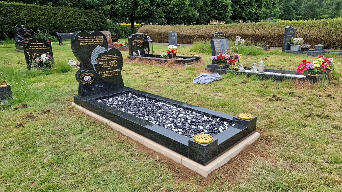 10 Best Black Granite Monument Design